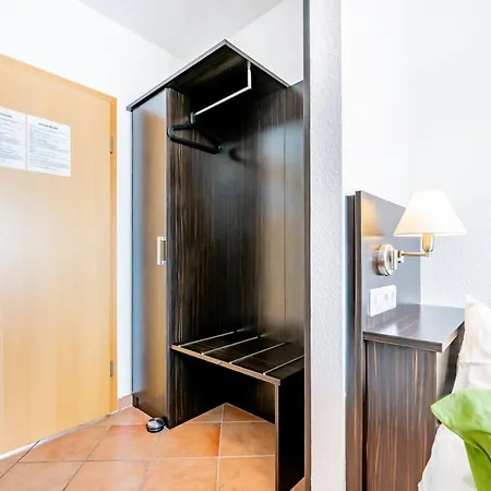 My Airport Stuttgart-airport-messe 3*